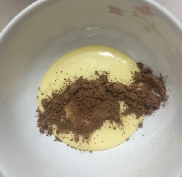 拉花轻乳酪蛋糕