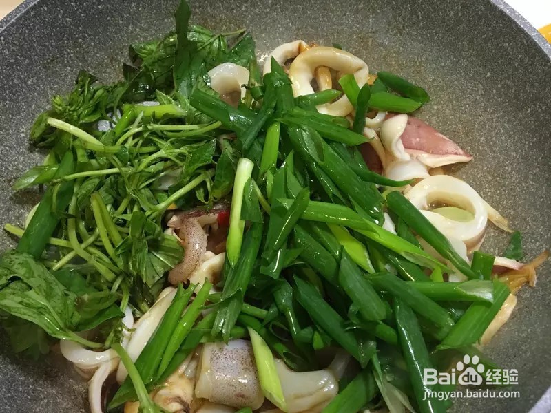 怎样做出家常菜系列之酱炒鱿鱼圈