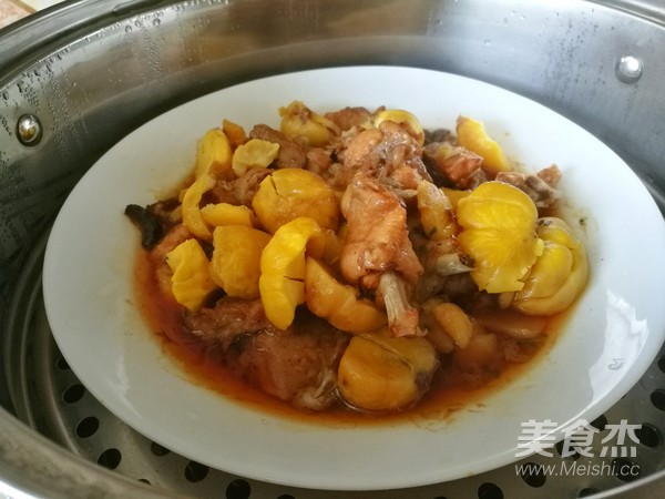 板栗焖鸡的做法