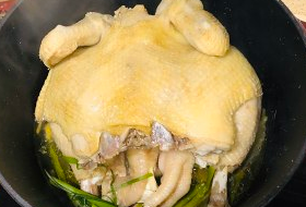 无水料理—葱油鸡的做法
