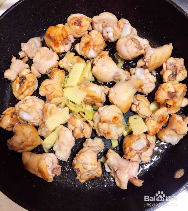 教你做南瓜香菇鸡翅焖饭