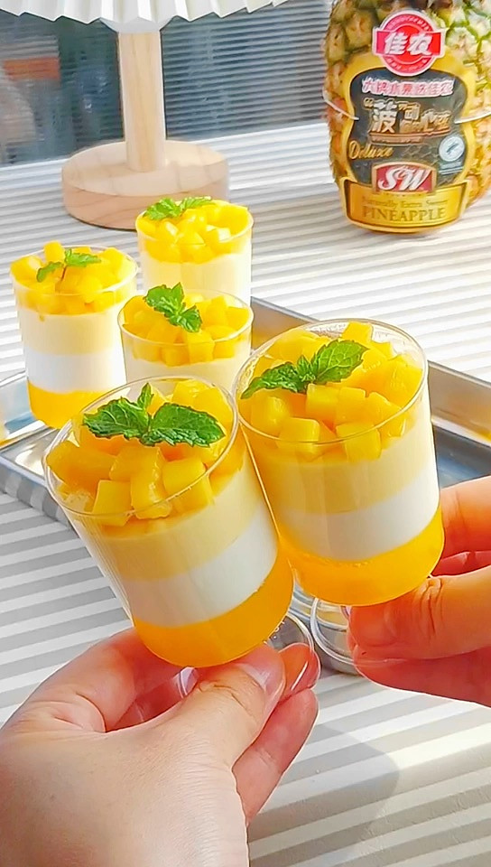 热带水果迷你慕斯杯