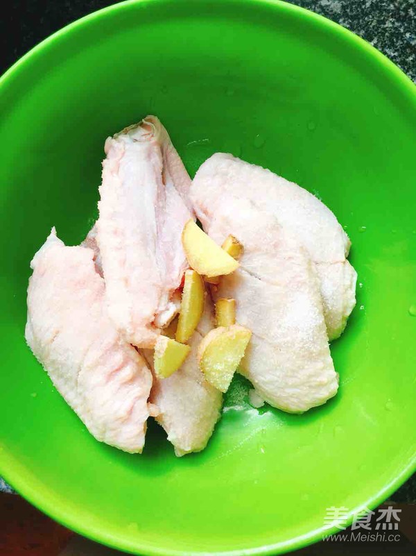 椒香鸡翅的做法