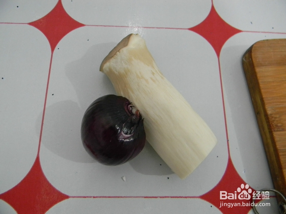 百变面条——杏鲍菇香辣龙须面