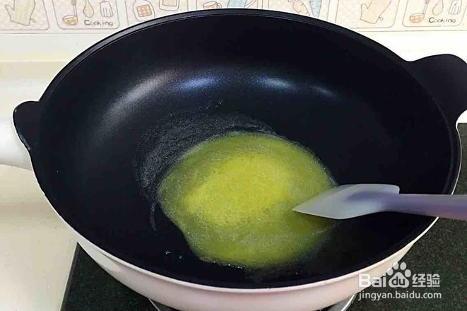 如何自制抹茶雪花酥