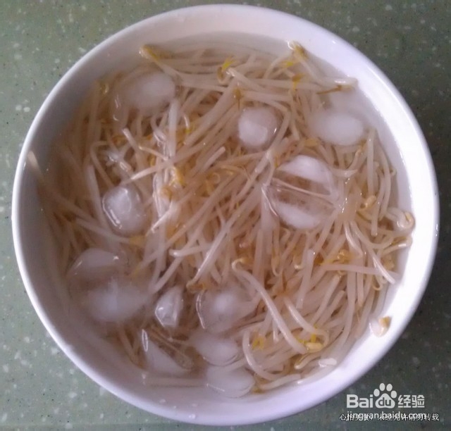 美味营养的减肥菜－－素拌银芽