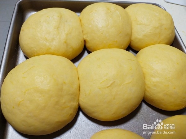 如何做南瓜小餐包?