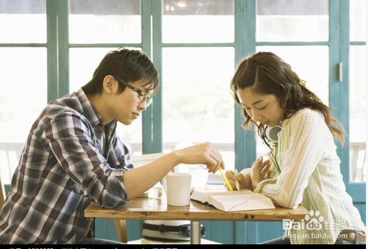 女人在面对婚姻时,会考虑哪些因素