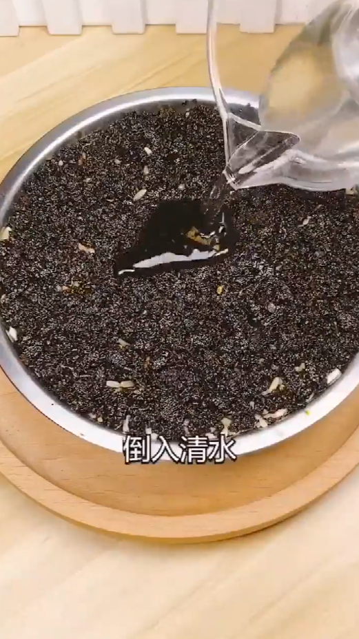 如何做出香甜软糯的红糖糯米饭，唇齿留香