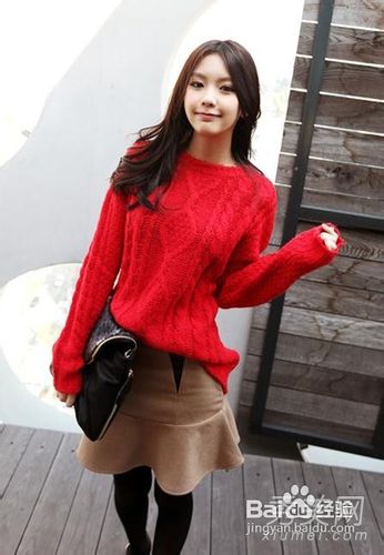 厚毛衣如何搭配短裙才能养眼又小清新