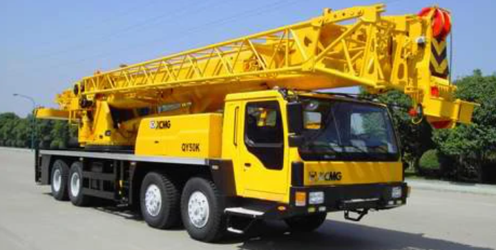 徐工吊车25吨新款配多少马力的发动机