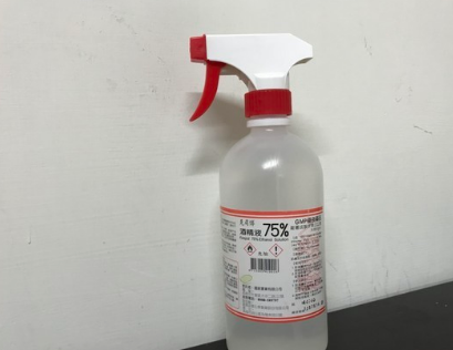 胶带撕下后残留下的胶带胶水 胶带印如何轻松去掉