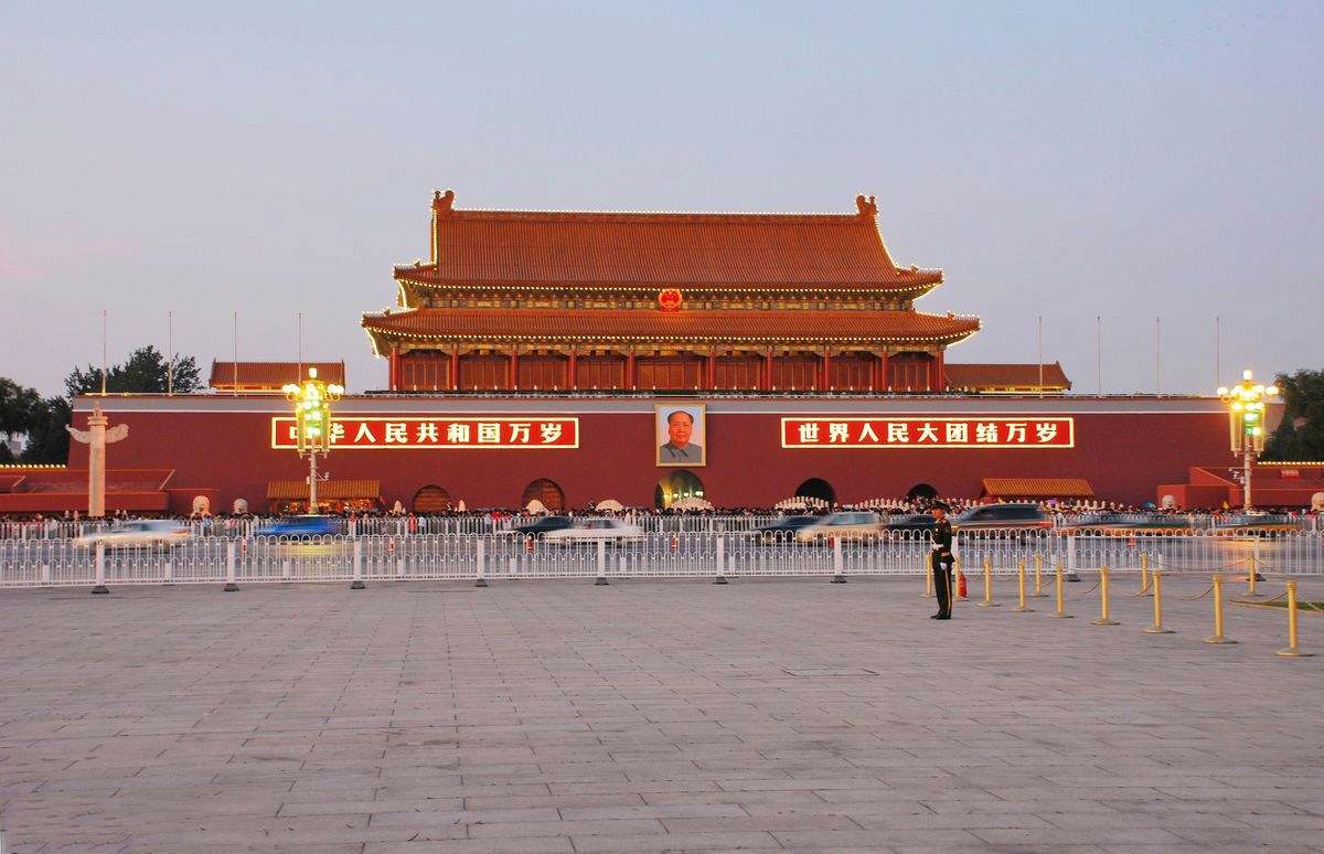 天安门的外观是什么样的