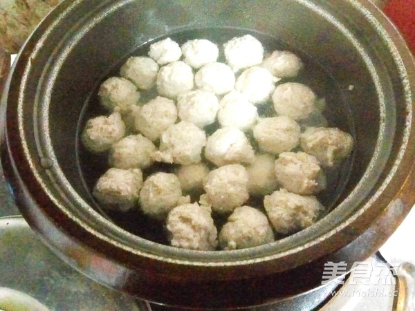 干贝萝卜肉丸汤