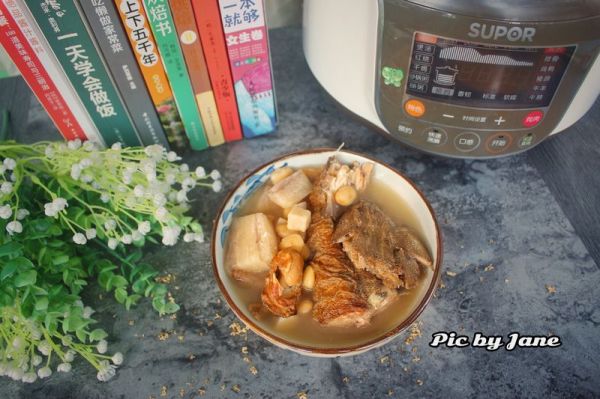 蚝豉粉葛牛尾鱼汤