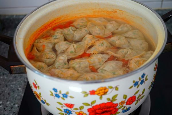 番茄汤开胃虾仁馄饨