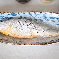 油腐乳烧黄花鱼的做法