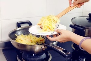 醋溜土豆丝的做法