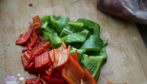 菠萝咕老肉的做法