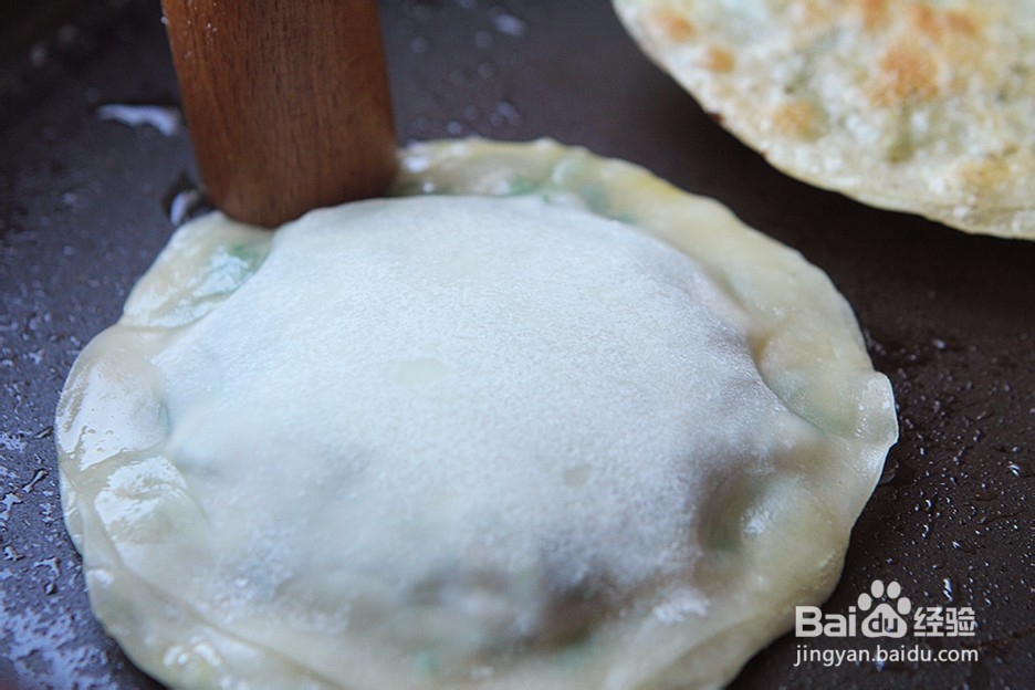 家常饺子皮千层肉饼