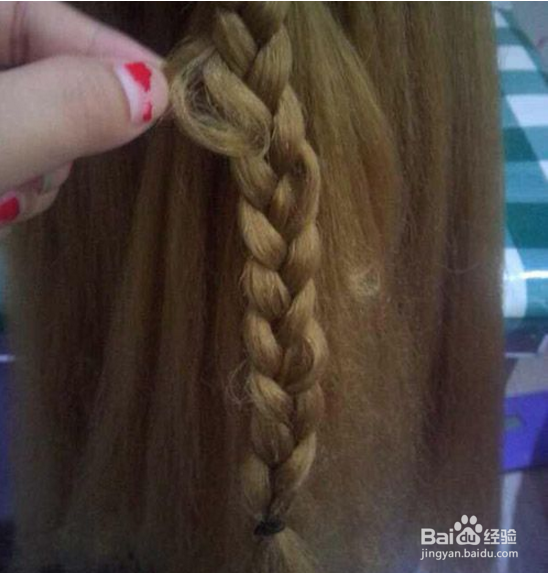 天冷了怎么扎头发好看