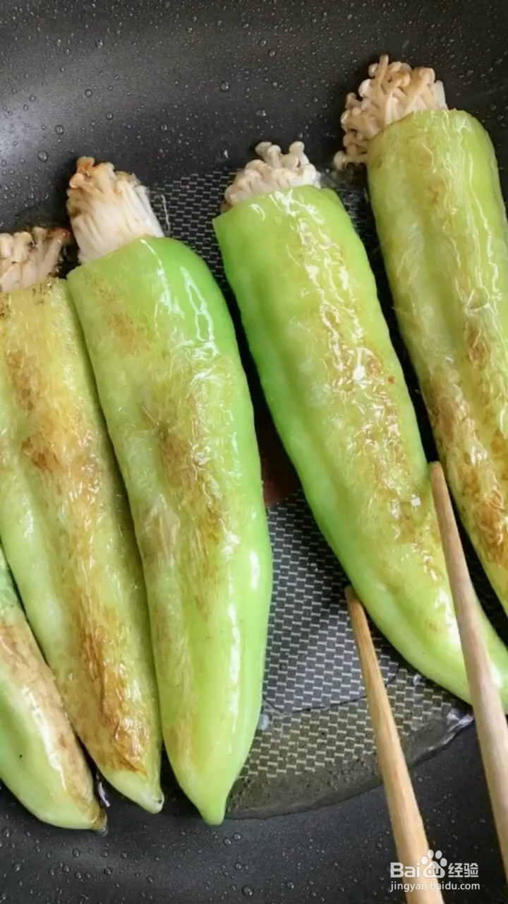如何制作东北尖椒金针菇