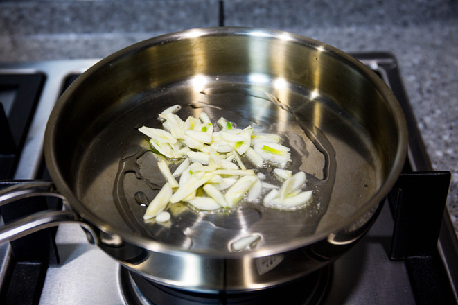 炒虾仁菠菜沙拉