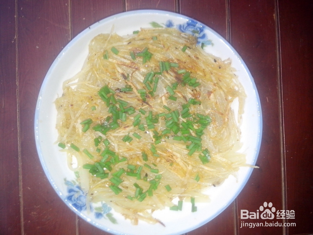 土豆家常吃法，香香的干煸土豆丝，土豆饼！