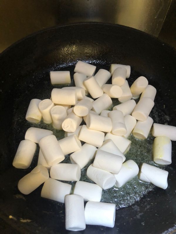 巧克力爱上雪花酥