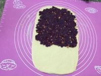 紫薯果仁麻花卷