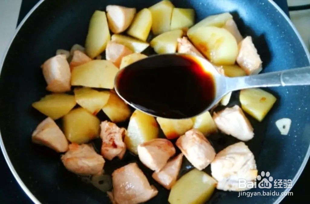 鸡肉炖土豆怎么做？