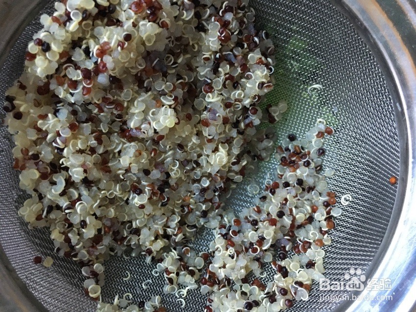 鲜虾芝士蔬菜藜麦鸡蛋杯