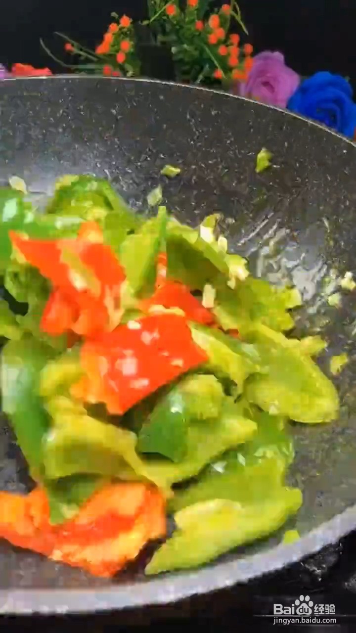 超级好吃下饭的酱香辣椒炒鸡蛋要怎样做