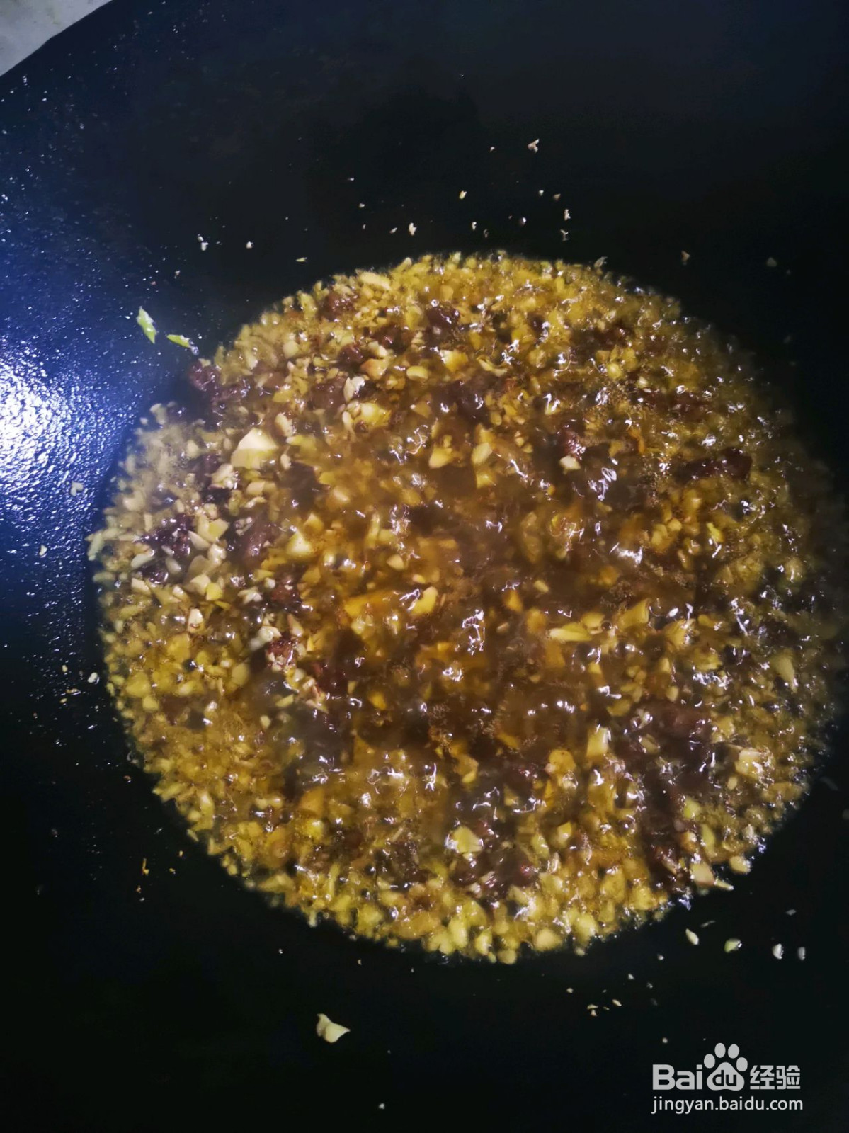 剁椒牛肉酱香菇味的做法
