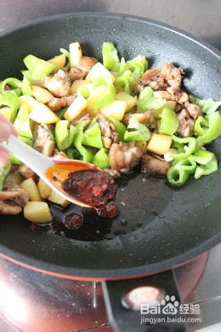 土豆烧鸡家常做法