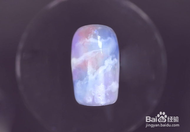 怎样做蓝紫色晕染美甲？