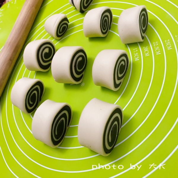 黑芝麻牛奶刀切馒头