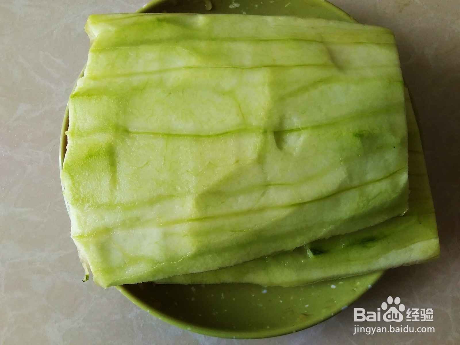 西瓜皮怎样凉拌好吃?