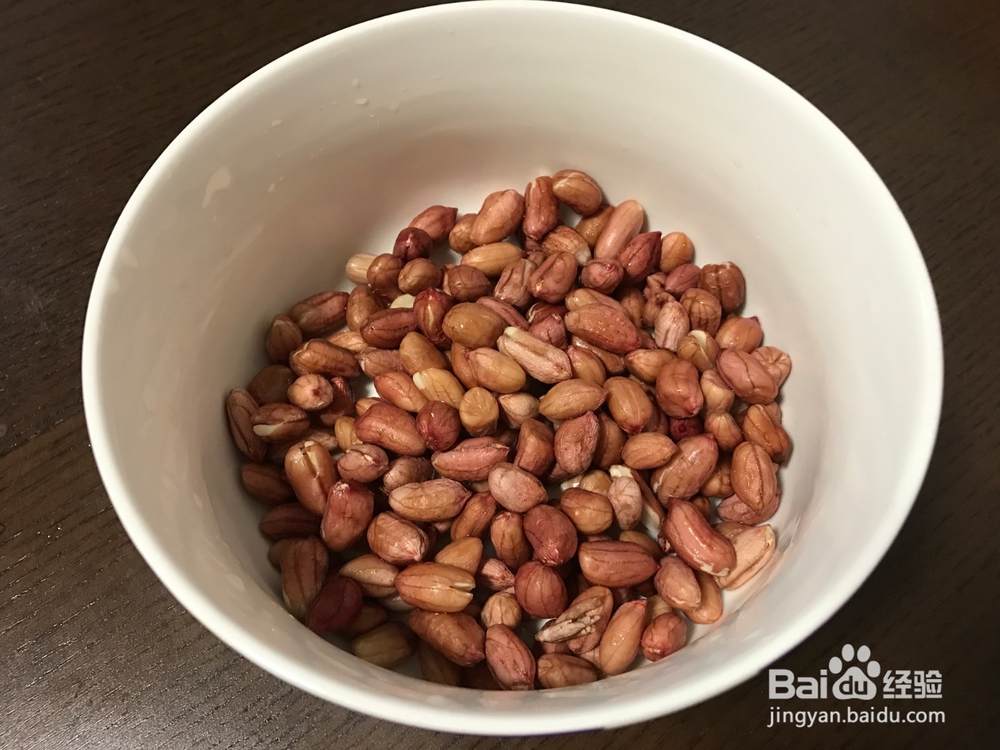 肥而不腻的南乳花生猪蹄