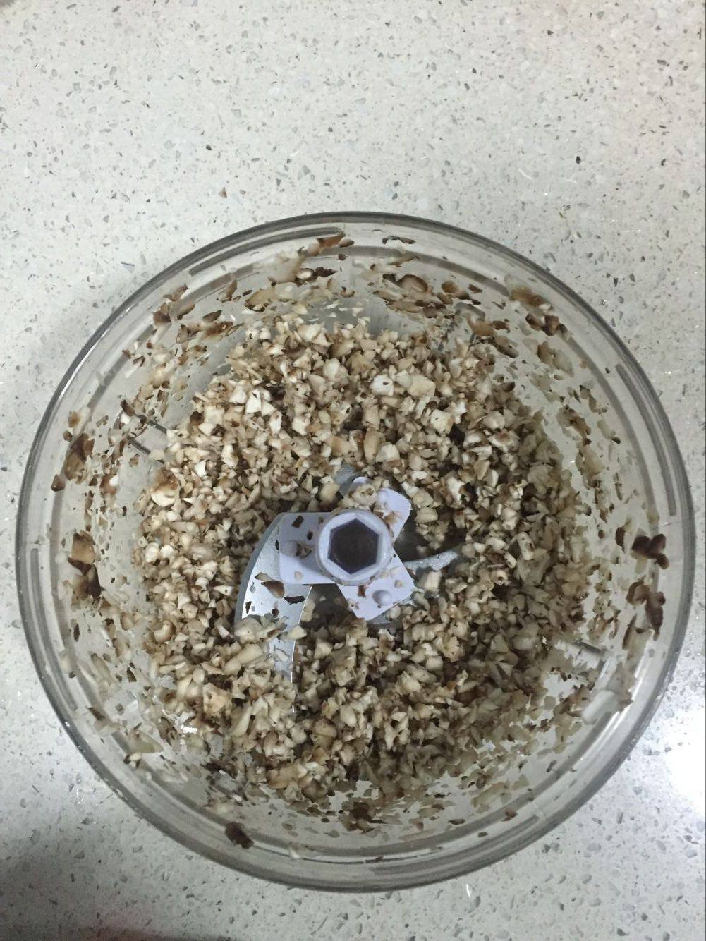 花菇虾仁煎饺子怎么做才美味，看完你就会了