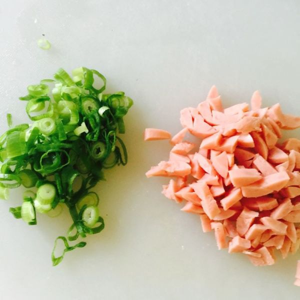 火腿香葱小花卷