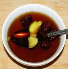 冬天巧用生姜水驱寒保健生姜水神奇效果