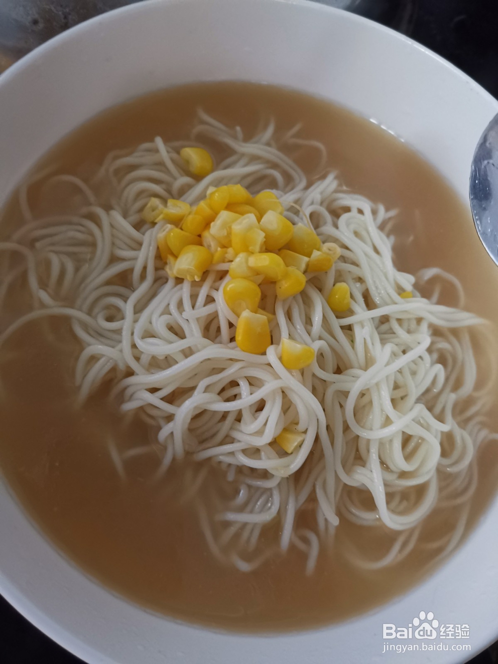 大骨浓汤细面条