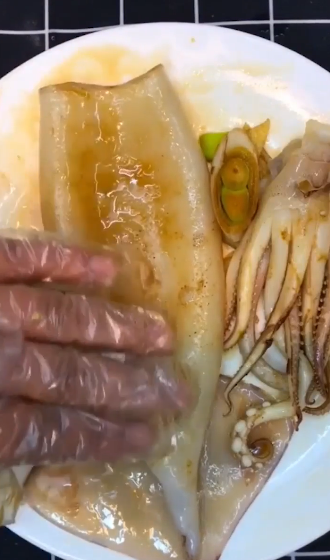 香辣鱿鱼怎么做?