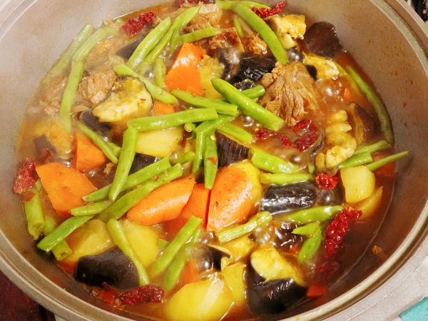 排骨炖豆角乱炖