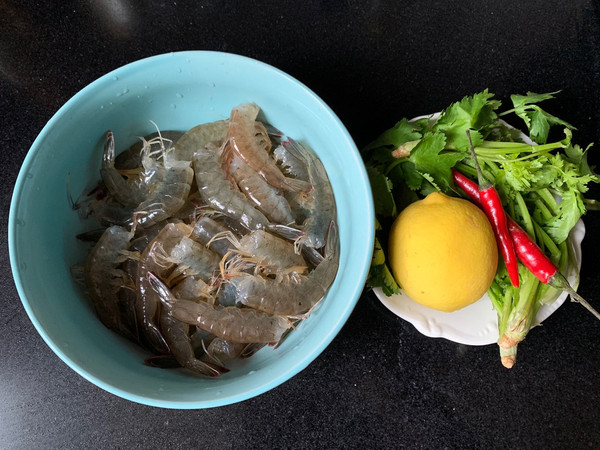 酸辣开胃泰式柠檬虾