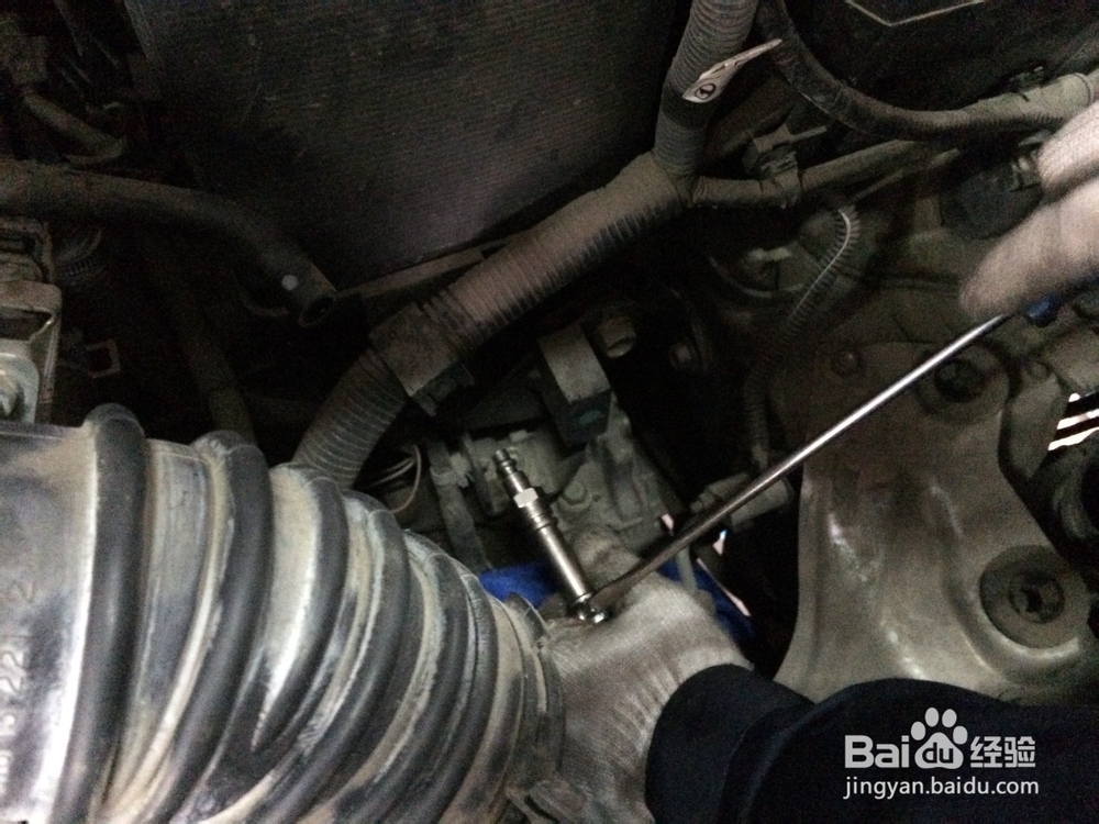 循环机更换自动变速箱油后“油质对比图”