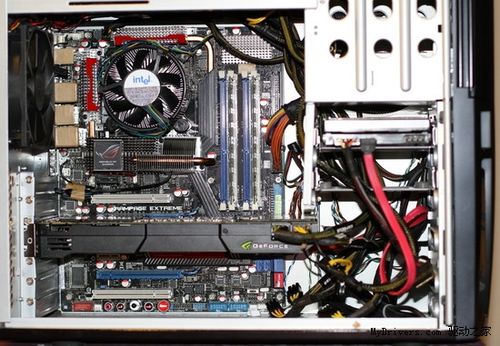 GeForce GTX 590烧出112℃