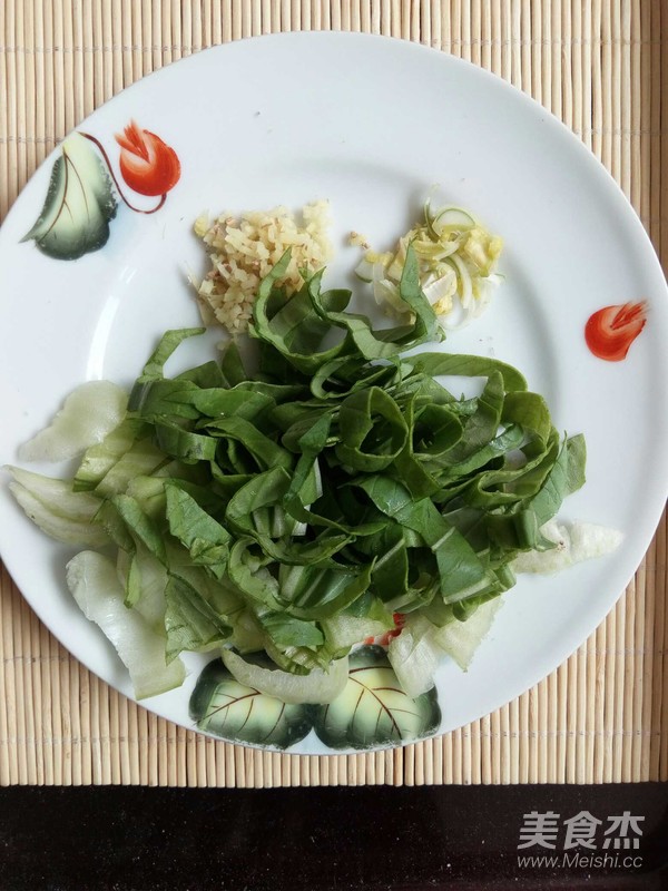 油菜西红柿酱挂面汤