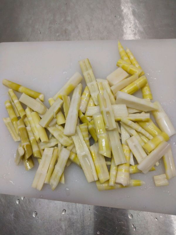 英姿飒爽油焖笋